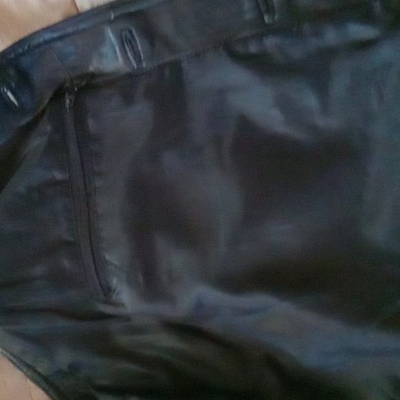 Prince William Italy Style Men’s leather vest - Picture 10 of 11